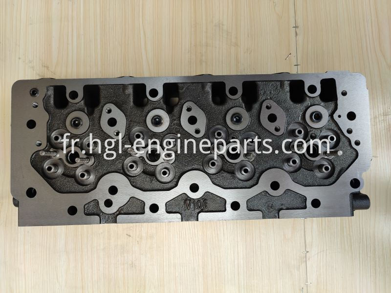 4TNV106 cylinder head 03